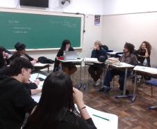 Estudantes de Áudio e Vídeo em oficinas de animação e de roteiro