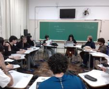 Estudantes de Áudio e Vídeo em oficinas de animação e de roteiro