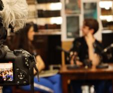 Estudantes realizam podcast