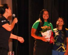 Estudantes atletas do CEP recebem homenagem