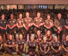 Estudantes atletas do CEP recebem homenagem