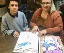 Com um sorriso largo e a passagem aérea na mão, o estudante Leonardo Almeida, 21 anos, está prestes a realizar um dos sonhos de sua vida: conhecer o Japão. Em agosto, ele viaja para a Terra do Sol Nascente, onde vai estudar língua e cultura pela Universidade de Estudos Estrangeiros de Tóquio.