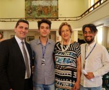 No dia 05 de dezembro de 2018 ocorreu, no Salão Nobre do Colégio Estadual do Paraná, a posse da nova diretoria do GECEP – Grêmio Estudantil do Colégio Estadual do Paraná, escolhida pelo voto dos estudantes para a representatividade dos mesmos durante o Ano Letivo de 2019.