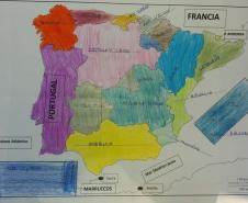 Com brincadeiras e atividades lúdicas, as Aulas de Assistência de Língua Espanhola Moderna (LEM) estão bem mais divertidas no Colégio Estadual do Paraná (CEP). 