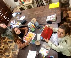 Para as estudantes Taynara Oliveira e Taís Teixeira da Silva, ambas do 2° B do Ensino Médio, os Modulados de Desenho e Pintura representam a realização de um sonho. “Amo pintar e desenhar e me traz grande satisfação ter um trabalho concluído”, disse Taynara.
Da mesma opinião compartilha a aprendiz Isabella Machado.