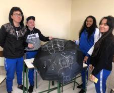 Os estudantes do 2° ano do Ensino Médio, que participam das aulas de Arte no CEP-Amâncio, estão preparando uma novidade para ser apresentada em um evento comemorativo.