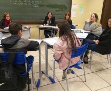 Com participação dos estudantes que representam suas turmas, os professores, pedagogos e equipe diretiva se reuniram, na última semana, para realizar os Conselhos de Classe semestrais das turmas do Ensino Fundamental, Ensino Médio e Ensino Médio Integrado.