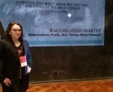 Na terça-feira (3), na capital de São Paulo, foi a vez da professora Raquel Mastey, na condição de pesquisadora de teatro, ministrar uma palestra com atividades em Oficina de Simulação Médica, em um evento promovido para os pesquisadores de teatro com nível de mestrado e doutorado da Universidade de São Paulo (USP).