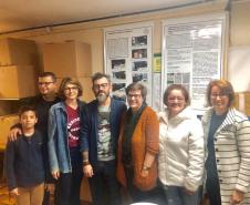 Um grupo composto por 50 estudantes do curso de graduação em Pedagogia da Universidade Estadual de Maringá (UEM) visitou o Colégio Estadual do Paraná (CEP) nesta sexta-feira (13). A inclusão do Colégio no roteiro de visitações aos espaços públicos da capital paranaense tem, entre outros, o objetivo de apresentar aos universitários alguns espaços diferenciados para o desenvolvimento de atividades e projetos pedagógicos.