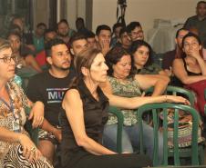 Palestra com a psicóloga Roseane Bernadette, que também é mestre em Educação e conselheira técnica em Saúde Mental do Instituto Tecnologia e Dignidade Humana. E presenças da Diretora Geral do CEP, Tânia Maria Acco, do professor Valdecir Borges do Rego, Coordenador do Curso de Informática no CEP, e da pedagoga responsável Mary Baki. Além da professora Sônia Cassatti do Procep.