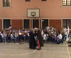 Na noite de quinta-feira (31), a Banda Sinfônica Bento Mossurunga encantou o público presente no Instituto de Educação do Paraná (CEP-Instituto), onde a plateia se reuniu para a audição “Trilhas de Cinema”, executada pela composição conduzida pelo maestro e professor Alessandro Gomes.