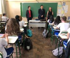 Os estudantes do Colégio Estadual do Paraná (CEP), matriculados nos últimos anos dos cursos do Ensino Médio, Médio Integrado e da Educação Profissional, foram selecionados para participarem do concurso de redação que terá como tema: “A Corrupção, seus reflexos comportamentais e impactos na sociedade”