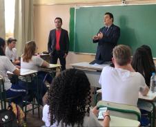 Os estudantes do Colégio Estadual do Paraná (CEP), matriculados nos últimos anos dos cursos do Ensino Médio, Médio Integrado e da Educação Profissional, foram selecionados para participarem do concurso de redação que terá como tema: “A Corrupção, seus reflexos comportamentais e impactos na sociedade”