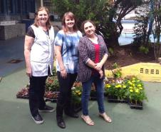 Com objetivos de tornar o paisagismo da escola ainda mais bonito e, principalmente, preservar a vida das abelhas, consideradas os mais importantes agentes polinizadores do meio ambiente, na última sexta-feira (8) foi inaugurado o “Jardim da Vida” no Colégio Estadual Tiradentes (CEP-Tiradentes).