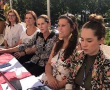 Tomaram posse nesta quinta-feira (12), os estudantes eleitos para compor a nova Diretoria do Grêmio Estudantil do Colégio Estadual do Paraná (GECEP). Os novos representantes assumiram os 19 cargos da agremiação para o exercício da gestão 2020, que tem como objetivos a efetiva participação política no ambiente escolar, para promoção de avanços educacionais e sociais dentro e fora do Colégio.