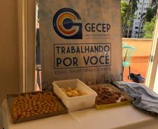 Tomaram posse nesta quinta-feira (12), os estudantes eleitos para compor a nova Diretoria do Grêmio Estudantil do Colégio Estadual do Paraná (GECEP). Os novos representantes assumiram os 19 cargos da agremiação para o exercício da gestão 2020, que tem como objetivos a efetiva participação política no ambiente escolar, para promoção de avanços educacionais e sociais dentro e fora do Colégio.