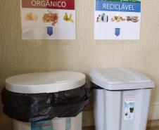 O Colégio Estadual do Paraná já instalou lixeiras para coleta seletiva de recicláveis e do lixo orgânico em recipientes colocados em salas, corredores e nos pátios dos colégios: CEP-CEP; CEP-Amâncio; CEP-Tiradentes; CEP-Zacarias; e CEP-Instituto.