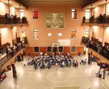 Apresentação da banda Sinfônica Bento Mossurunga no Instituto de Educação do Paraná
