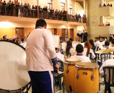 Apresentação da banda Sinfônica Bento Mossurunga no Instituto de Educação do Paraná