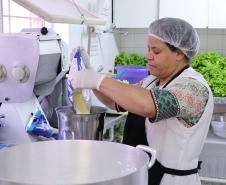 Estudantes, pais, mães e responsáveis já podem conferir no site do Colégio Estadual do Paraná o cardápio previsto da programação semanal, em conformidade com a Pauta da Merenda Escolar recebida pelo Colégio.