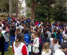 O Plano de Abandono Escolar foi colocado em prática, nesta quinta-feira (27), em todos os períodos, nas unidades de atendimento aos estudantes do Colégio Estadual do Paraná (CEP). 