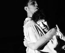 O grupo se apresentou na programação do Fringe (mostra paralela), com “Agreste”, “Terra de Cegos” e “Homem da Esquina Rosada”, espetáculos coordenados pelo professor André Meirelles.