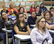 A equipe da Divisão Pedagógica do Colégio Estadual do Paraná (CEP) se reuniu na segunda-feira (15) e na quarta-feira (17), no CEP-Tiradentes, com os pais e os responsáveis pelos alunos e alunas dos 6°s anos do Ensino Fundamental. 