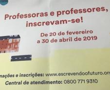 A inscrição para os estudantes do Colégio Estadual do Paraná (CEP) deve ser feita pelo Professor de Língua Portuguesa disposto a participar com suas turmas. A adesão é feita pelo site www.escrevendoofuturo.org.br.