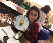 Algumas peças em cerâmica feitas nos modulados da Escolinha de Arte do Colégio Estadual do Paraná (CEP) são reaproveitadas no Modulado de Pintura em Cerâmica, também ofertado na Escolinha.