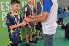 estudantes atletas do CEP em premiação nos Jogos das Escolas Públicas de Curitiba
