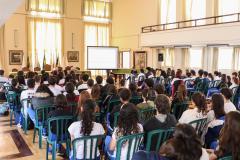Aula de História do Brasil, com música