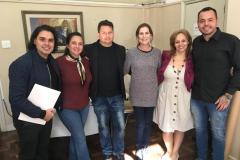 Participaram da visita Marcelo Pedra, que representa a Educação Básica no MEC; Goretti e Taynan Bussolo, da ONG Todas as Marias; e Kelly Lotz, assessora e produtora educacional.