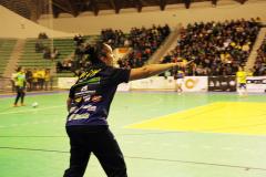 professora Danielly Quadros saiu vitoriosa da partida contra a forte Seleção da Colômbia na noite desta segunda-feira (21). A equipe brasileira venceu com um placar de 4 a 2 em uma partida disputada no Ginásio do Tarumâ, em Curitiba. O confronto é preparatório para o Campeonato Sulamericano, que será disputado na Colômbia em 2020.