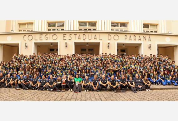 Estudantes das equipes de esportes do CEP recebem premiação