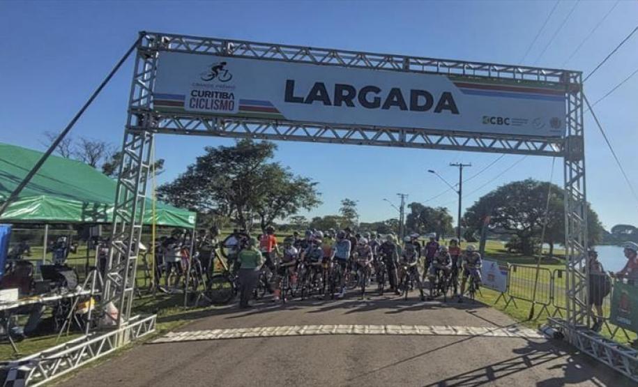 largada_atletas_ciclismo