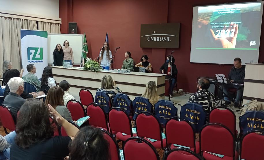 apresentacao_escolinha_de_arte_sitema_GPM