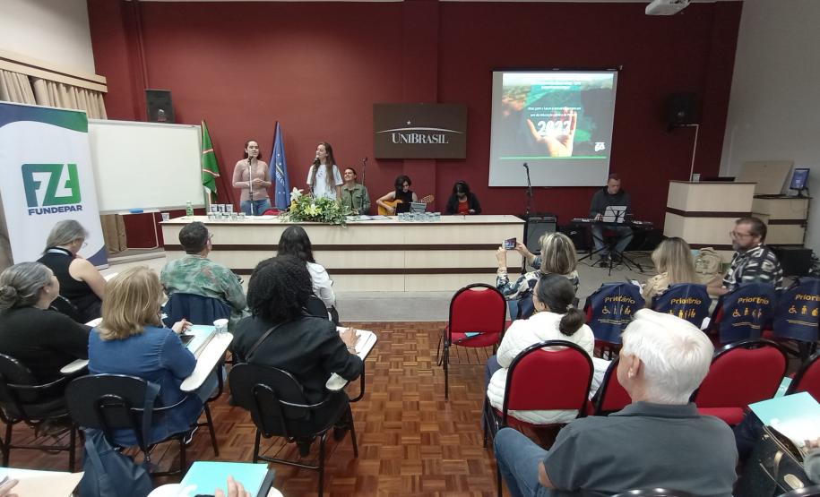 apresentacao_escolinha_de_arte_sitema_GPM