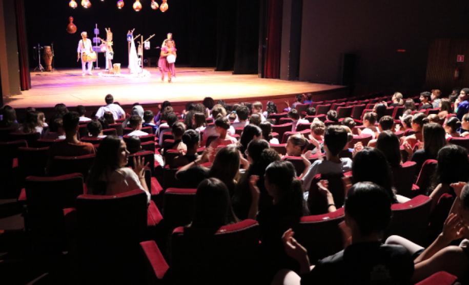 espetaculo_grupo_baqueta