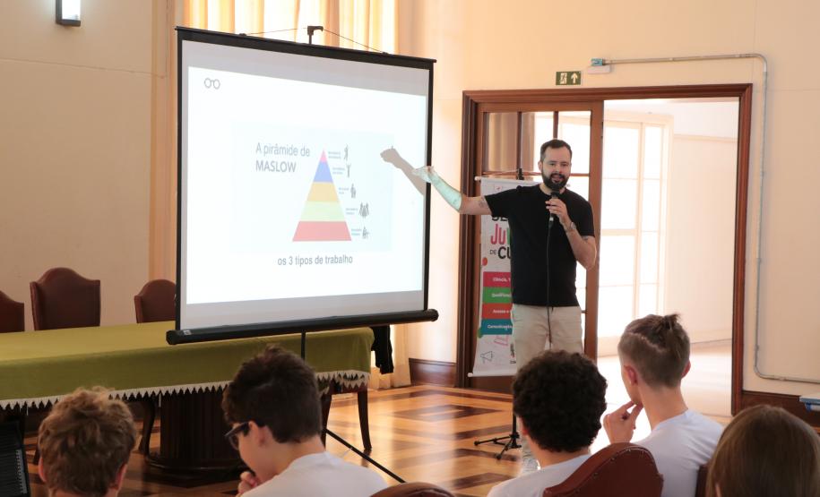 palestra_semana_da_juventude