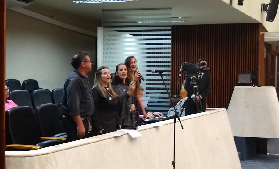 escolinha_de_arte_homenagem_balas_Zequinha