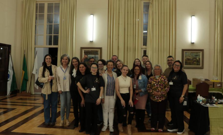 formandos_em_tecnico_em_administracao_mostram_caminhos_para_se_abrir_uma_empresa