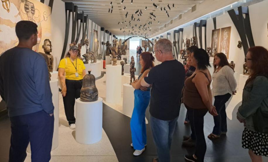 atividades_culturais_agentes_educacionais