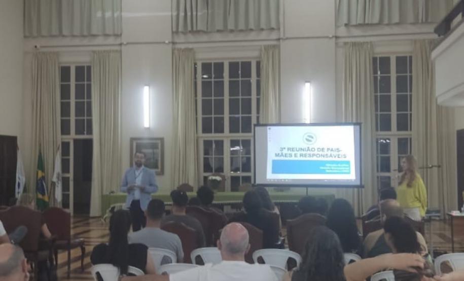 reuniao_maes_pais_responsaveis_noturno_22set2023