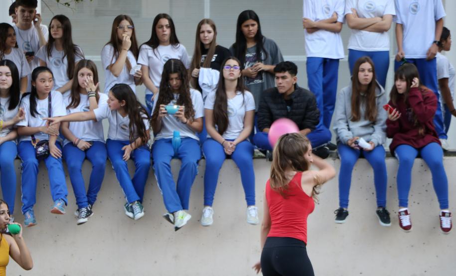 flash_mob_dancep_escolinha_de_arte