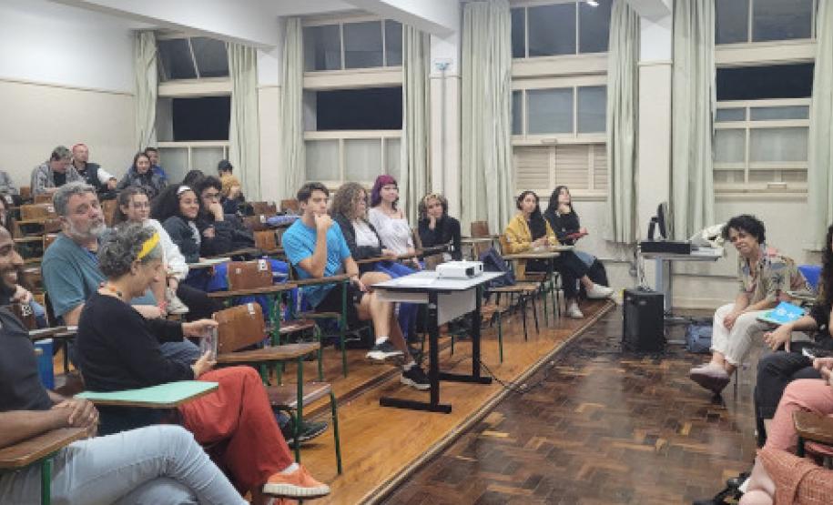 bate-papo_PAV_heloisa_passos_e_guta_stresser