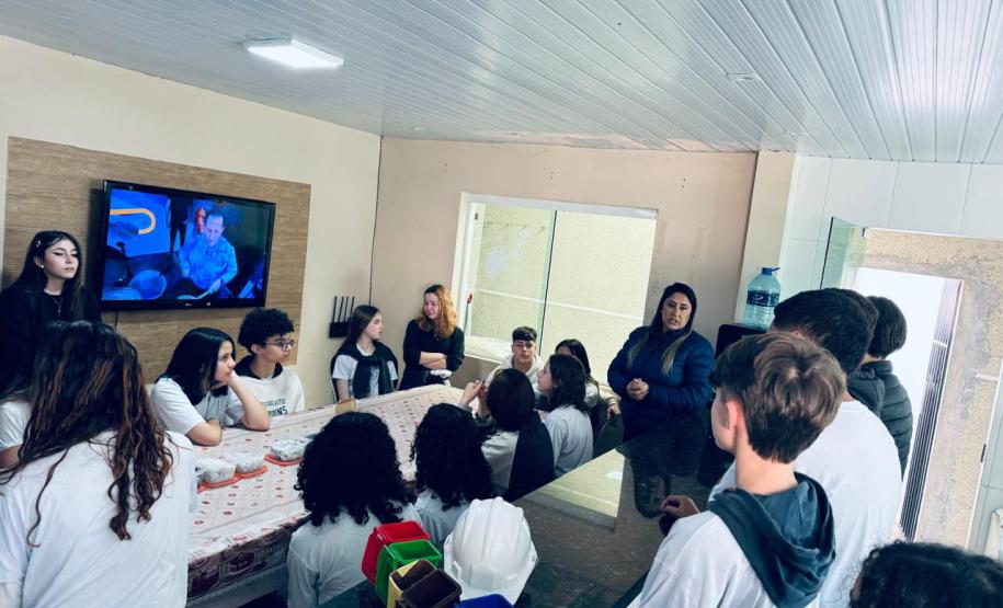 visita_usina_de_reciclagem_biologia_2024-I