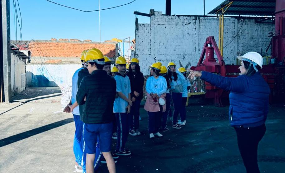 visita_usina_de_reciclagem_biologia_2024-I