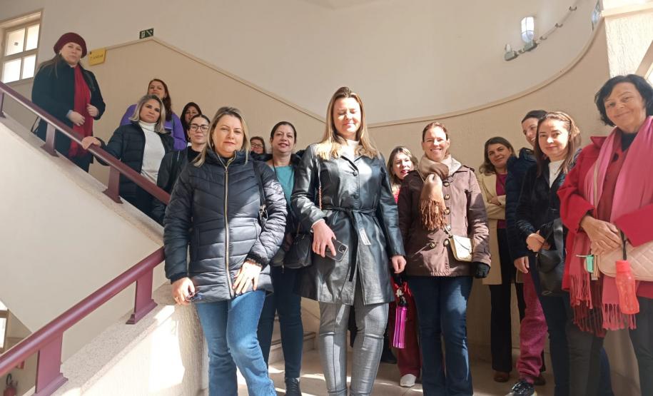 profissionais_educacao_rede_municipal_Curitiba_visitam_CEP_2024