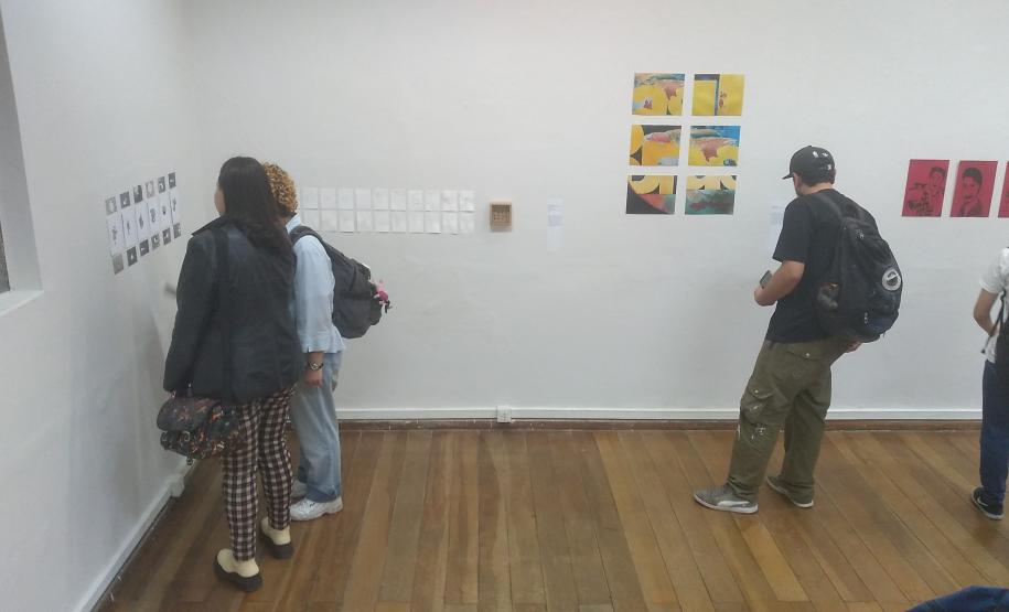 exposicao_continuamos_UFPR_educacao_profissional