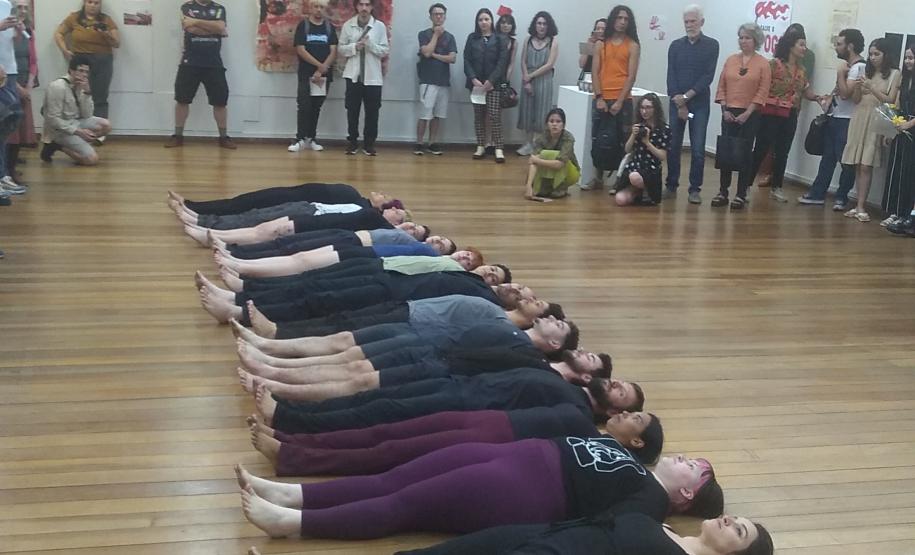 exposicao_continuamos_UFPR_educacao_profissional